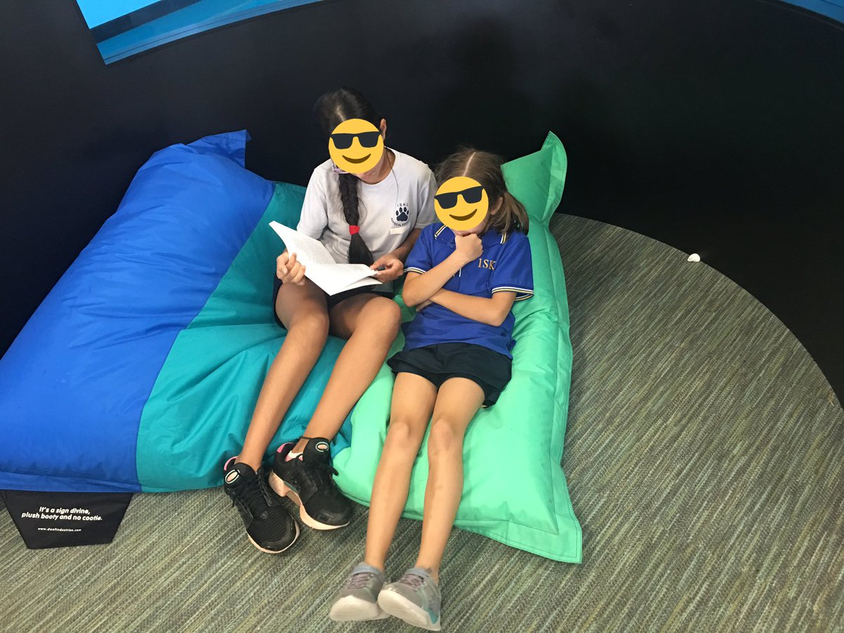 Elyabdrahman's tweet photo. Tuning in to series books. What better way to explore literature than having your reading buddy reads the story to you. Best reading buddies ever @JvincentISKL #ISKLGR2 #ISKLProud https://t.co/mMiueBQapz