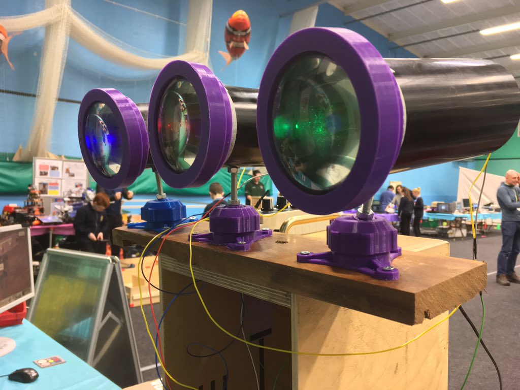 Colour mixing demos in Science Week #BSW19 <a href="/AberUniCWPSI/">Aberystwyth University CWPSI</a>