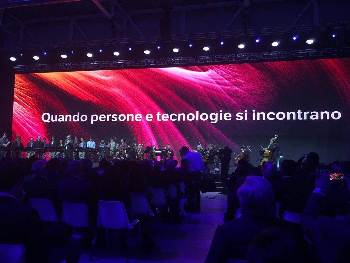 Kinesismed's tweet photo. Siamo il paese delle meraviglie #Talks2019 @TeamSystemTalkS https://t.co/WJHJN6jPFH