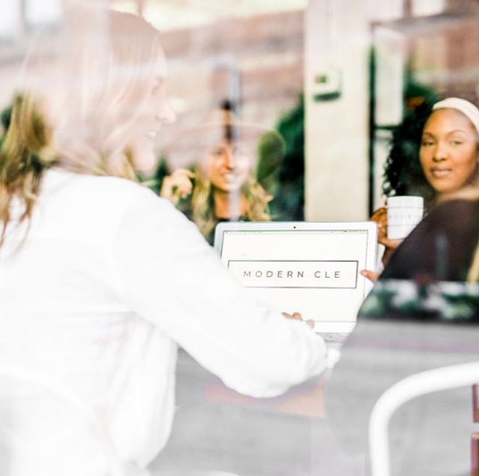 FACTEURPR's tweet photo. I was beyond grateful for the opportunity to share my story in January with Modern CLE, and while vulnerability can be scary, it has connected me with so many other women in our creative community. https://t.co/pQeEMfOCXR https://t.co/VrFlMPpTiD