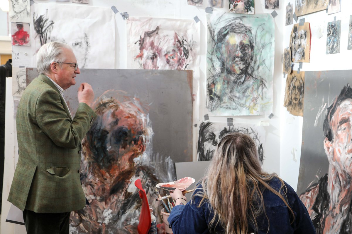 🎨We were delighted to welcome Lord Dafydd Elis-Thomas AM @wgdep_culture to @UWTSD's @ArtSwansea this week where he met with students from the University’s @fineartswansea degree course! #FineArt Read the full story here👇 uwtsd.ac.uk/news/press-rel…