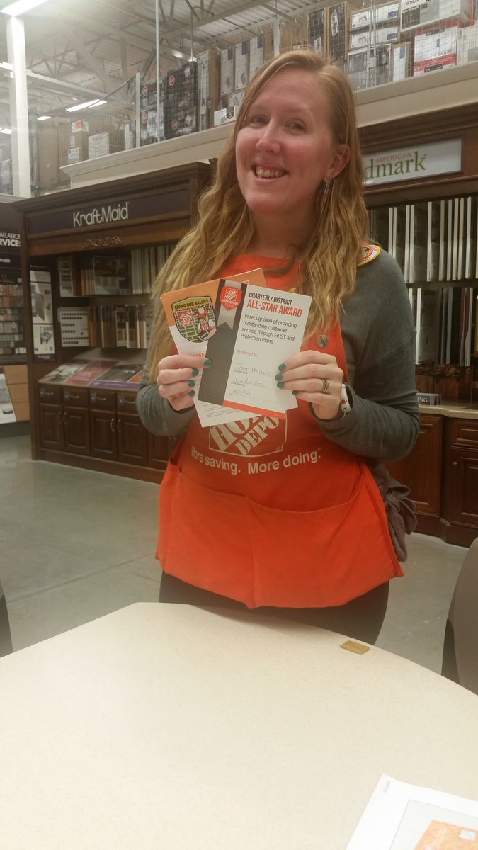 Congrats to KD Taryn for her 4th quarter all star HDPP award! Thanks for always taking care of our customers!