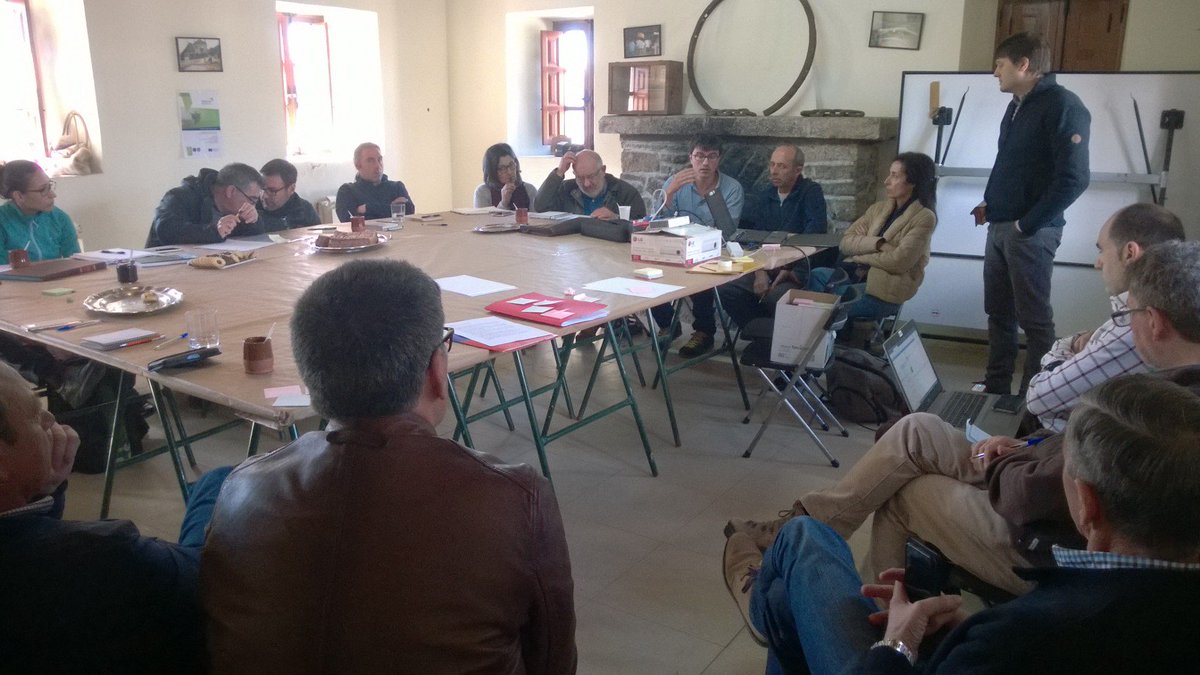 O pasado día 27 de Febreiro estivemos colaborando co IET no 3º encontro do proxecto Interreg Europe "Celebrando a Gobernanza da Biodiversidade" <a href="/biogovernment/">Biogovernance</a> en Piornedo.

cmatv.xunta.gal/seccion-organi…