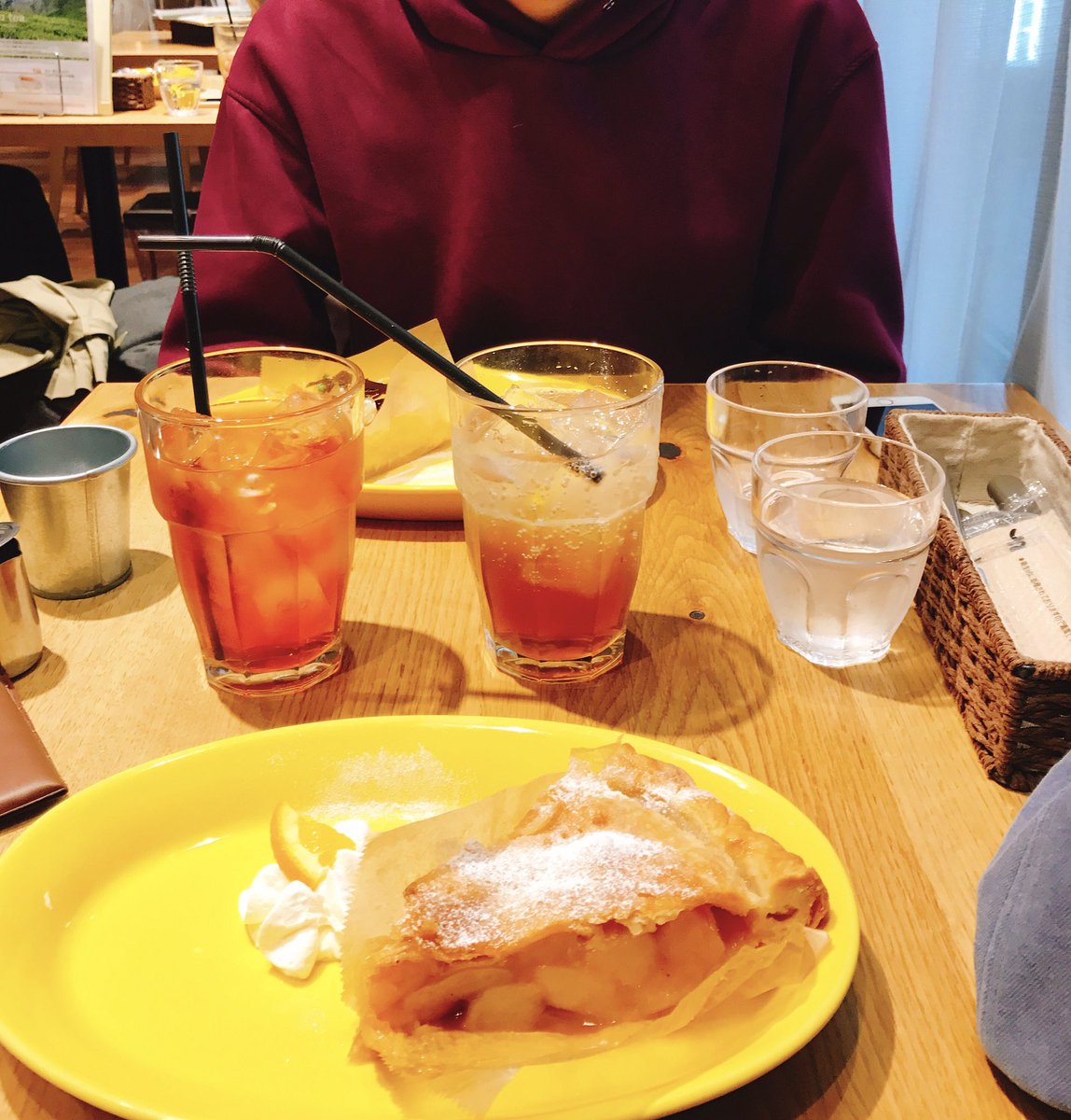 akaringo2525888's tweet photo. 3月13日(水)
#旧ヤム鐵道
スパイスカレーの感想って、いっつも「なんかすごい」よね...
#slappycakes
アップル on パイっていうより、パイ on アップル、もうすごいアップル
niko and...で可愛い羽織りもん買っちゃったぁああぁああ!!
金金金ぇええぇええええ!!! https://t.co/8CQbBRQCda