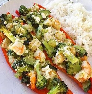 Pesto Shrimp Stuffed Peppers motivationskitchen.wordpress.com/2019/03/13/pes…