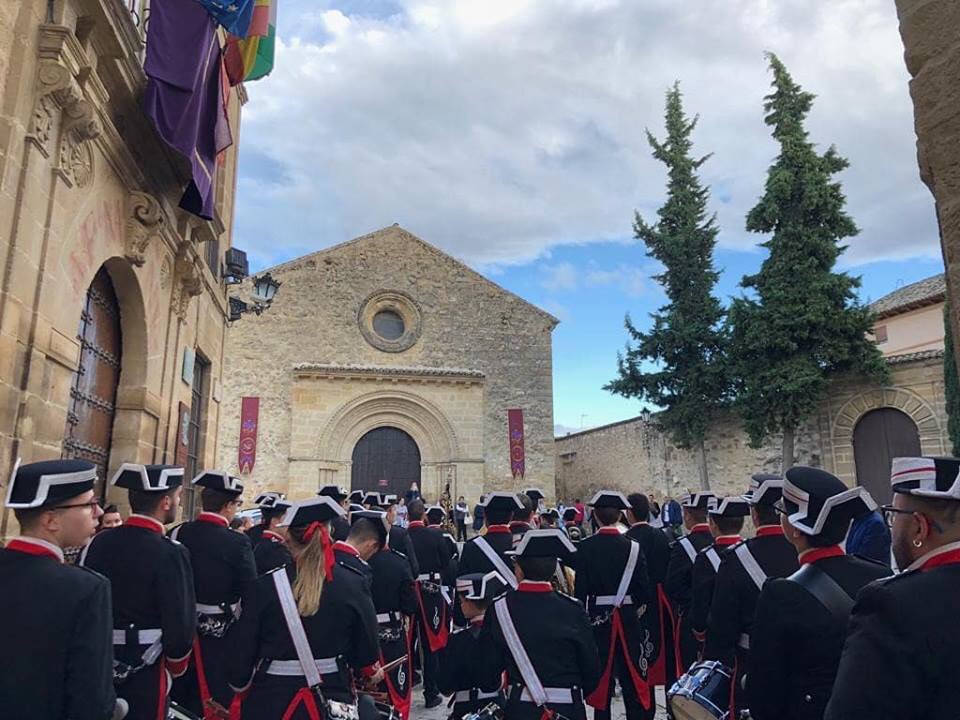 GJoven_Santiago's tweet photo. Compartimos con vosotros unas imágenes de una de las formaciones musicales que estará con nosotros el 17 de marzo en nuestro VIII Certamen de Marchas Procesionales Ntro. Padre Jesús del Rescate.
@AMColumnaBaeza 
Si aún no tienes tú entrada ponte en contacto con nosotros #4Días 🎼 https://t.co/2hejzVVGqd