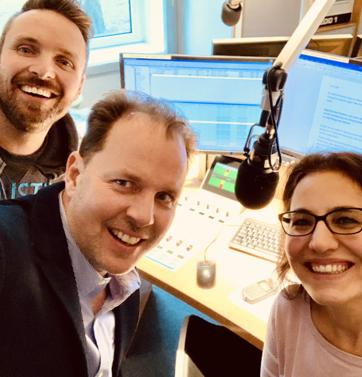 Endlich kommt #Artikel13 auch in den klassischen Medien an. Radio NRW macht gerade eine einstündige Sondersendung dazu. Ich erkläre, warum die EU #Art13 haben möchte, warum die Grundidee gut ist, jedoch das Gesetz im Detail schlecht ist.