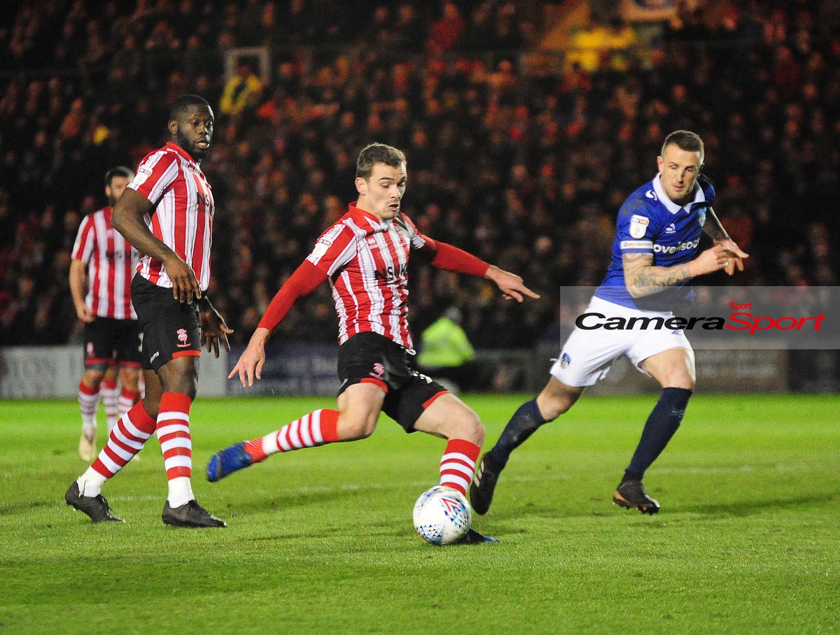 CameraSport's tweet photo. β½οΈ Lincoln City v Oldham Athletic - The EFL Sky Bet League Two - Sincil Bank, Lincoln. π· Andrew Vaughan
#impsasone #ImpsOld https://t.co/oM2xtwKlyE
