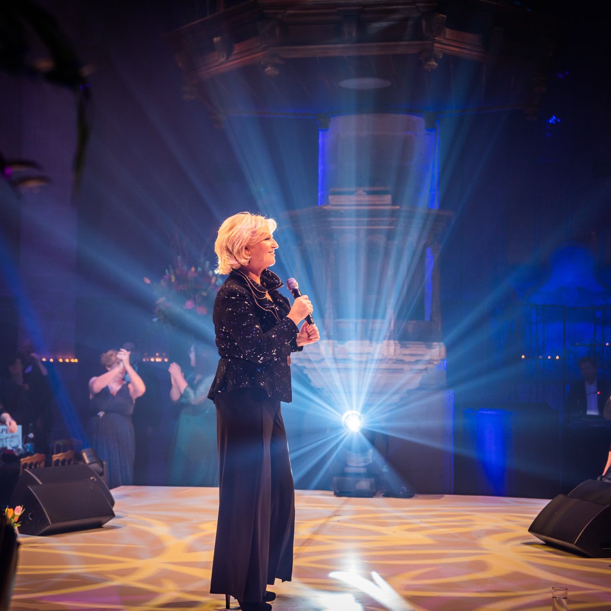 Gisteravond vond het jaarlijkse benefietgala voor de #Pieterskerk #Leiden plaats. Dankzij giften van de Orde van St. Pieter en de Stichting Vrienden van de Pieterskerk is er een fantastisch bedrag opgehaald. Ontdek hoe u de Pieterskerk Leiden kunt steunen: pieterskerk.com/steun-ons