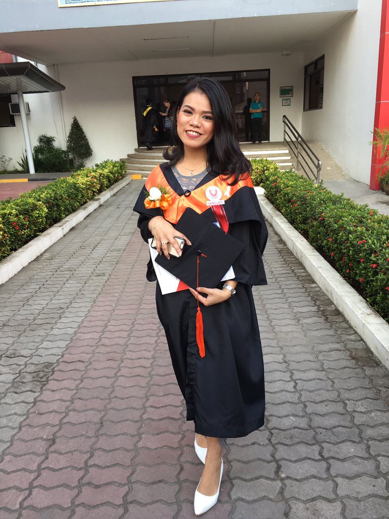 angeluleah's tweet photo. Nag-fangirl habang nag-aaral ng Engineering course. Continue to inspire us @hashtag_mccoydl 😘 still labyou bebe https://t.co/y32fvD4o62