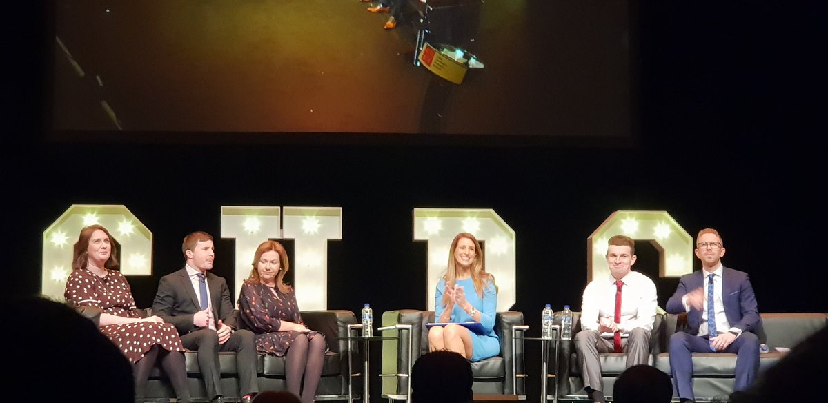 gillbbarrett's tweet photo. Great graduate panel discussion @CUBSucc @CUBSconf great life advice @danielkearney89 "find your feet and be patient" https://t.co/Cuzlnn8X8f