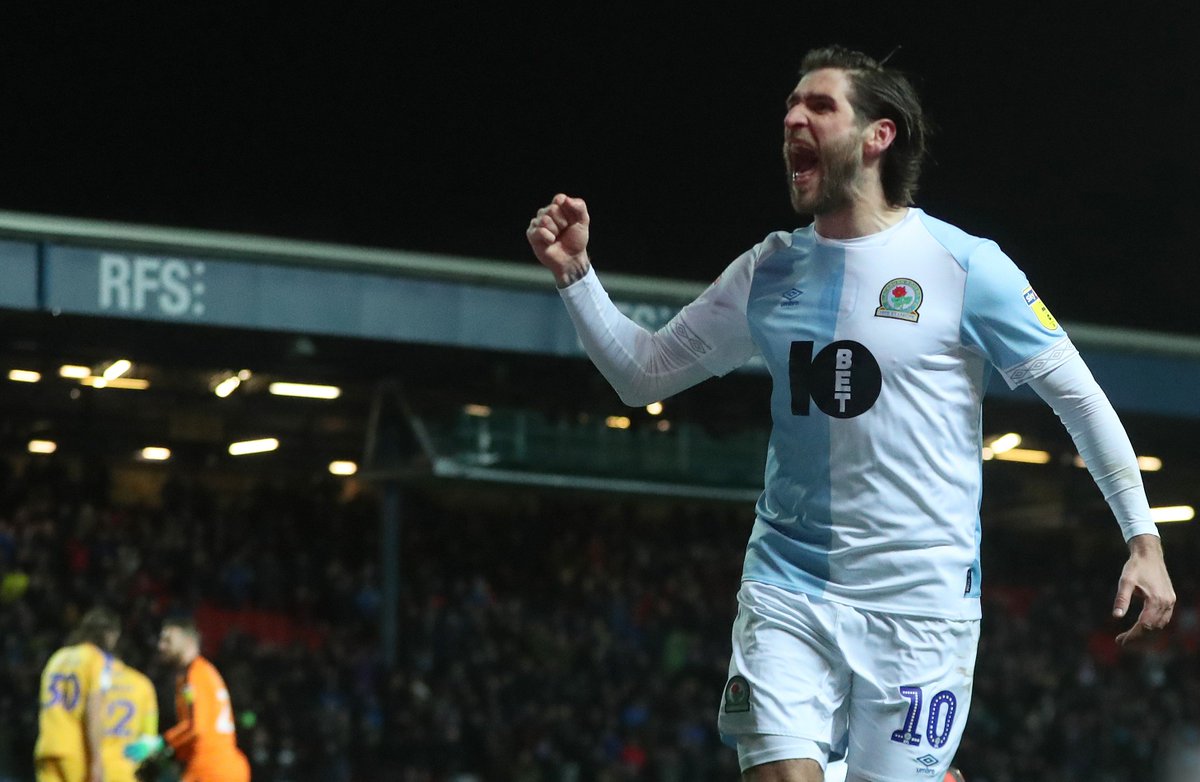 10betSports's tweet photo. Danny Graham: 51 goals for @Rovers and counting...

😍 Which one is your favourite?

#ForTheBettor #dannygraham #rovers 

🔞 https://t.co/UBZCEbQYi4 https://t.co/xqpEiSl293