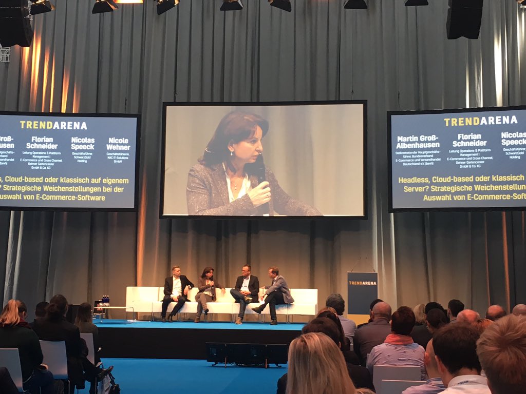 #Frauenpower - Nicole Wehner, Geschäftsführerin von <a href="/_MoinMAC/">MAC IT-Solutions</a> zum Thema Zukunft des Handel auf der #iwexpo19. „Man braucht Experten für jeden einzelnen Bereich. Aber man muss/kann nicht immer die eigenen Ressourcen nutzen, sondern kann sich dies von außen holen und nutzen...“