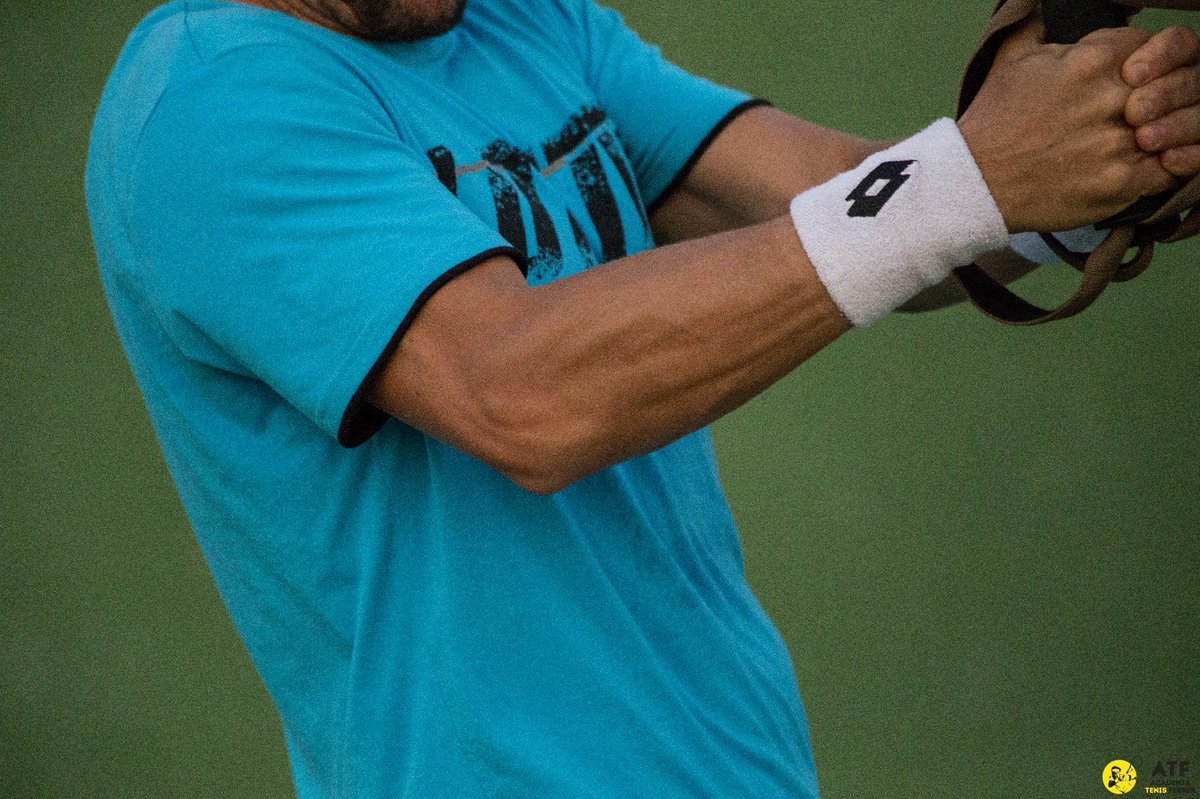 ferreracademy's tweet photo. Squeezing every last drop of energy with our physical trainer #JaumeRos. @MiamiOpen here we go! #LastBattleInMiami #ATFPlayer #Lotto 🎾🎾😀🙌 https://t.co/Bt0J1tD1tu