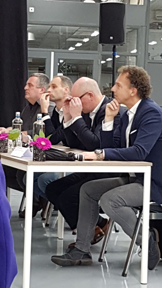 Prachtig event <a href="/WTHackathon/">What The Hackathon</a>! Onze student Mathilde Lindgren deed mee in team Zorgenloos. Onze practor @aadoosterhof was jurylid. 
dvhn.nl/drenthe/Zestie…