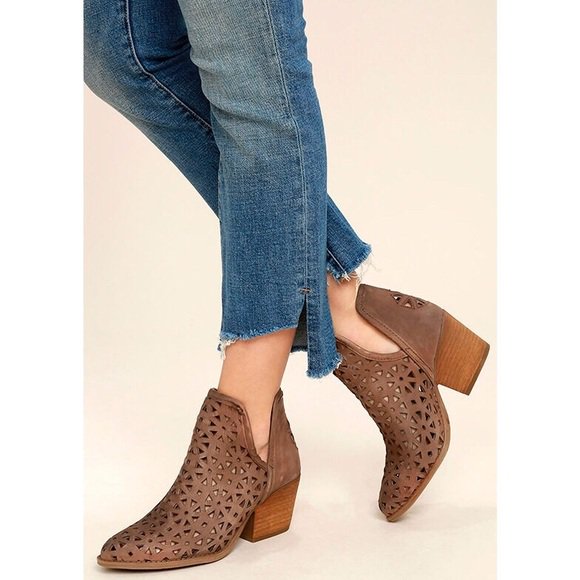 JenLovesJava1's tweet image. So good I had to share! Check out all the items I'm loving on @Poshmarkapp #poshmark #fashion #style #shopmycloset #mussecloud #dior: posh.mk/YZCofelr1U