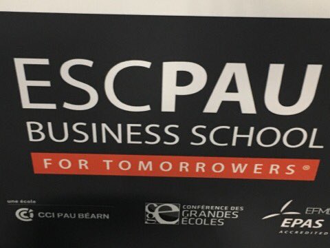 s_rostello's tweet photo. @BNPParibas a la rencontre des étudiants de l’Esc Pau. Merci à Lionel hervet d’avoir fait découvrir son métier d’opérateur en salles des marchés. Un beau moment d’échanges. Approche par les compétences et transversalité. Merci @MerylMputu , Vincent Ruther et Lionel Hervet. https://t.co/M0mUEOeyXz