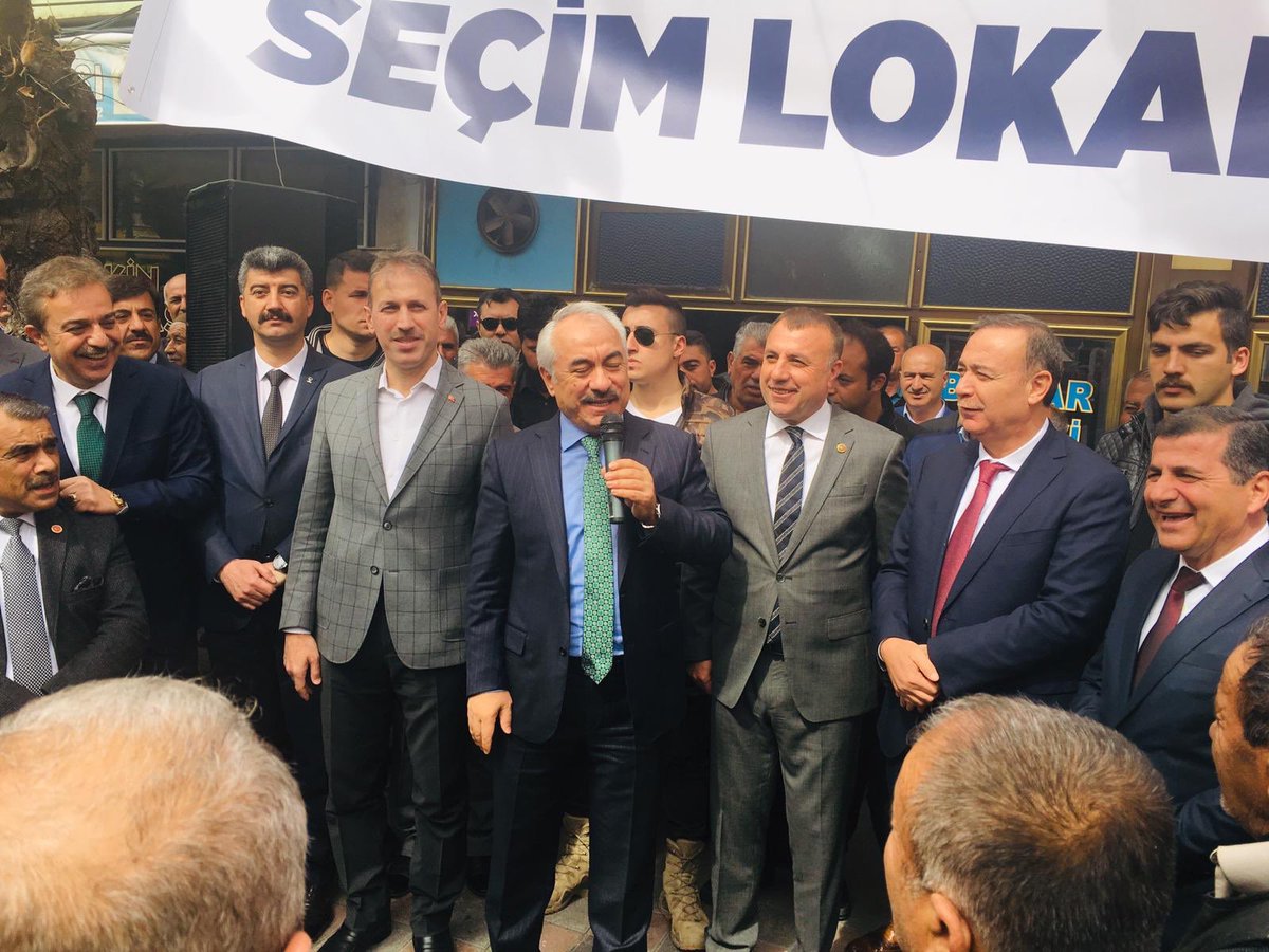İçişleri Bakan yardımcısı Mehmet Ersoy'u çoşkulu bir şekilde karşıladık . Kurtalan 'ımıza gelişi ile renk kattığı için şahsım ve teşkilatım adına sonsuz teşekkür ediyorum 🇹🇷💡🇹🇷