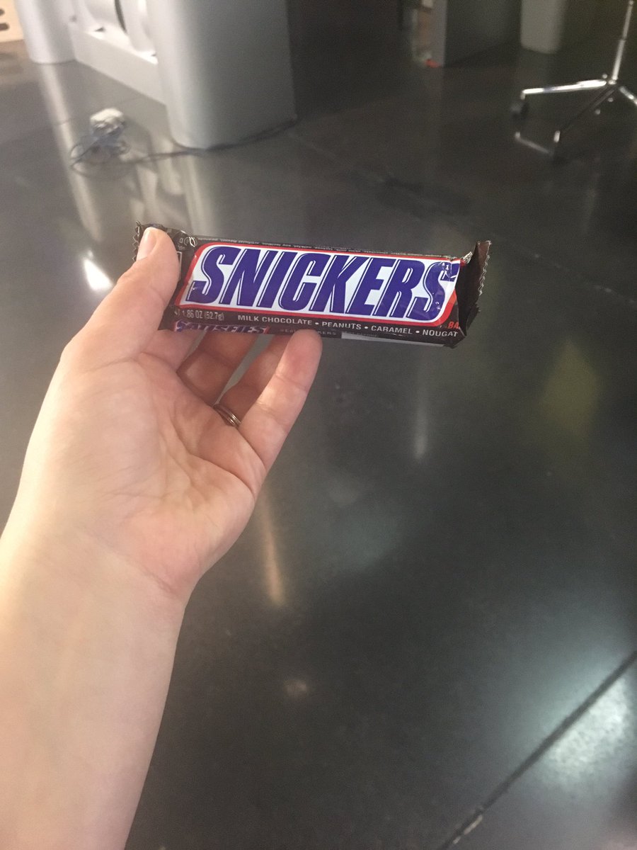 Best morning! When you’re pregnant and your energy is low... <a href="/FryeGuyOH/">Frye Guy</a> comes in with a Snickers! #yum