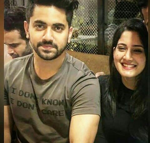 If #AdiZa FD can trend their favs...thn v can also mk them win by voting #AditiRathore #ZainImam we may be less in no.compred to othr fds but we can bring telly awards...❤❤ #Naamkarann see their bright face n spd up🙏 don't wait for the last momnt💗National RecognitionMatters👑