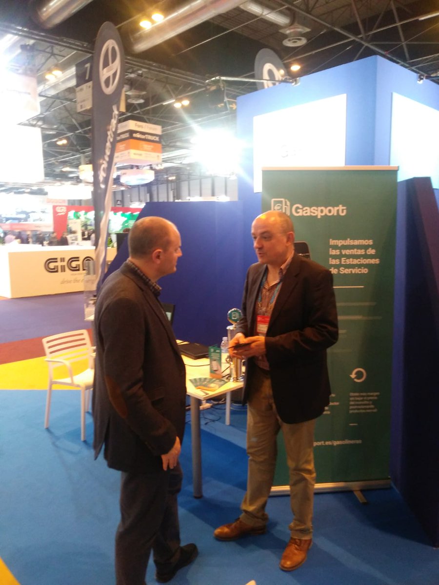¡Ya está rodando #Motortec2019 ! 🚗⛽️
Nuestro #CEO <a href="/francescribas/">Francesc Ribas</a> explicando como en <a href="/GasPortApp/">Gasport</a> aumentamos las ventas en las #gasolineras, captando #conductores y fidelizándolos. 
¡Ven a visitarnos!😀
Puedes obtener una entrada gratuita en este enlace: bit.ly/2HkyEBZ