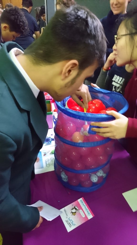 CMA_science's tweet photo. Getting hands on at the @OfficialUoM science #extravaganza.
Thank you for inviting us.
@GM_Higher
@UoMSchools
#BritishScienceWeek19
@BSW19
@CedarMountHigh https://t.co/Wx6sb8FSqd