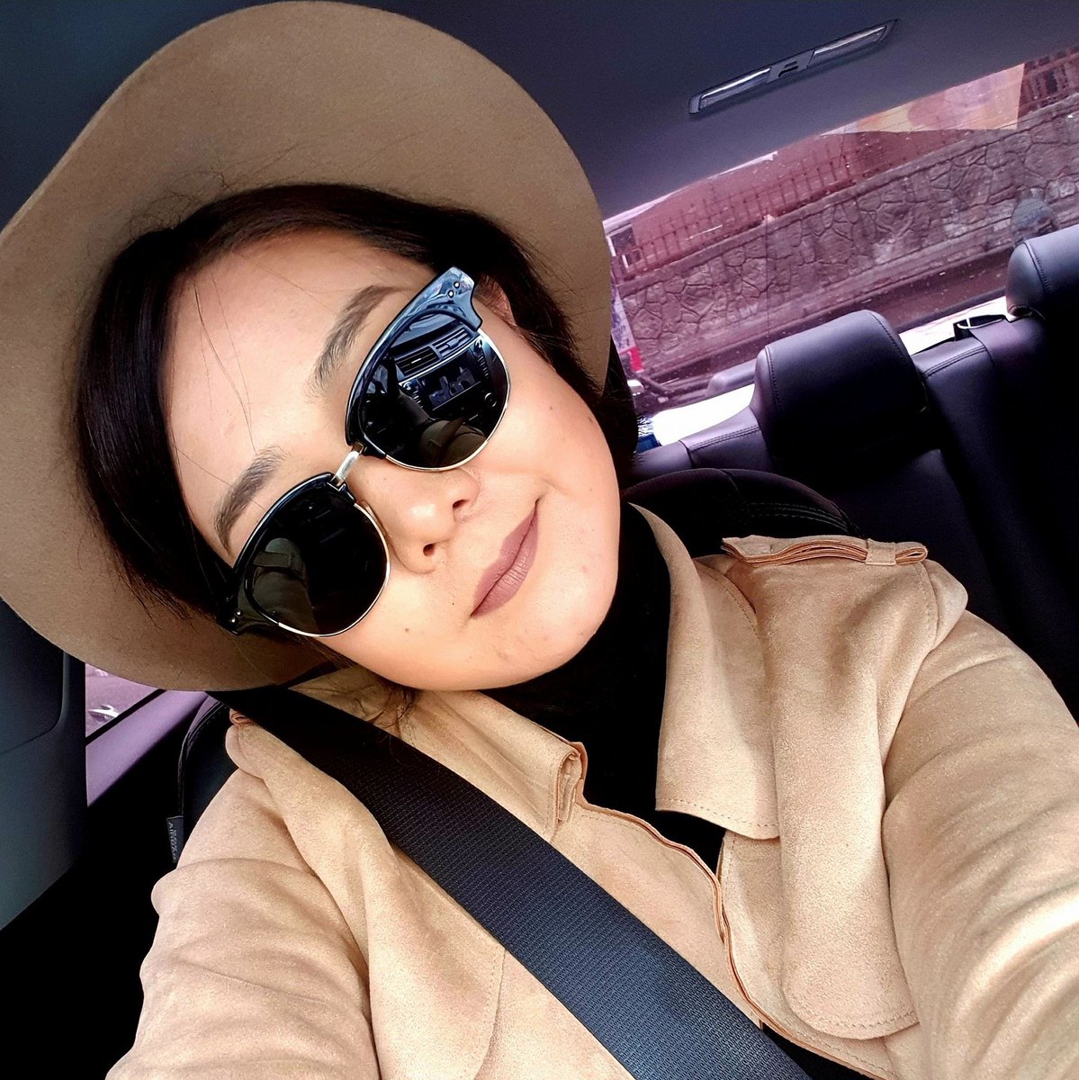 Харилцааг төгсөгдөг 4 шалтгаан: 
- Дахин дахин давтагдсан шүүмжлэл
- Олон удаагийн доромжлол, ёжлол авсан мэдрэмж 
- Үргэлж өөрийгөө өмгөөлж хамгаалах 
- Харилцааны дутагдал, хомсдол