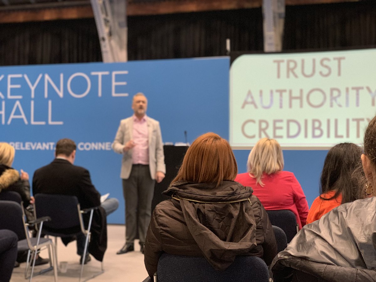 NewTechLubes's tweet image. A great workshop on digital marketing with @WarrenKnight at the #northernbusinessexpo. The new tech lubes team are always learning.