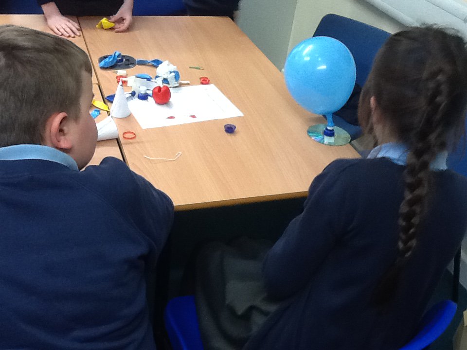 LeopardClass's tweet photo. A fantastic afternoon visiting lots of classes and seeing science in action! Thank you @TigersClass , @Lemursclass , @WolvesClass, @Pantherclass and @Zebrasclass . Hot air balloons, paper aeroplanes, rocket mice and testing the effects of friction....WOW!! #PrioryScienceWeek19 https://t.co/kgRf7AdE8n