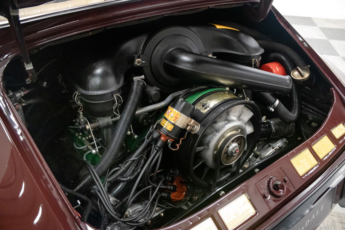 PearceAndDale's tweet photo. After 22 years in the industry, we've never seen a more original 911E. Never rebuilt, never welded and no rust repair this stunning 1970 2.2Ltr 911E is a piece of history and truly spectacular. 

You have to see it to believe 

#porsche #porsche911 #classicporsche #porschefans https://t.co/wPdrzEHnzz