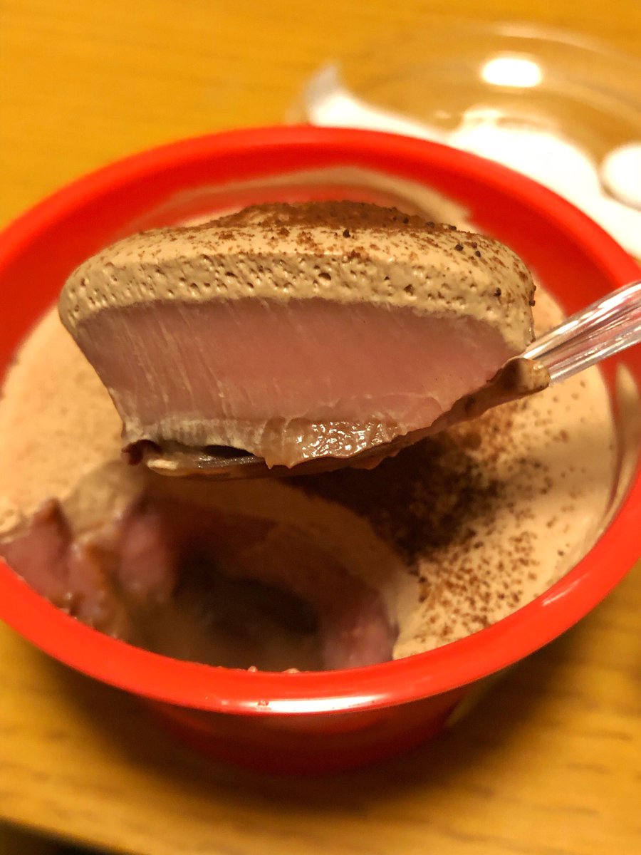 bluehornet1018's tweet photo. 本日の夜食( ˙༥˙ )
#メルティショコラストロベリー #ファミリーマート #FamimaSweets #272kcal https://t.co/IuY98KOIn2