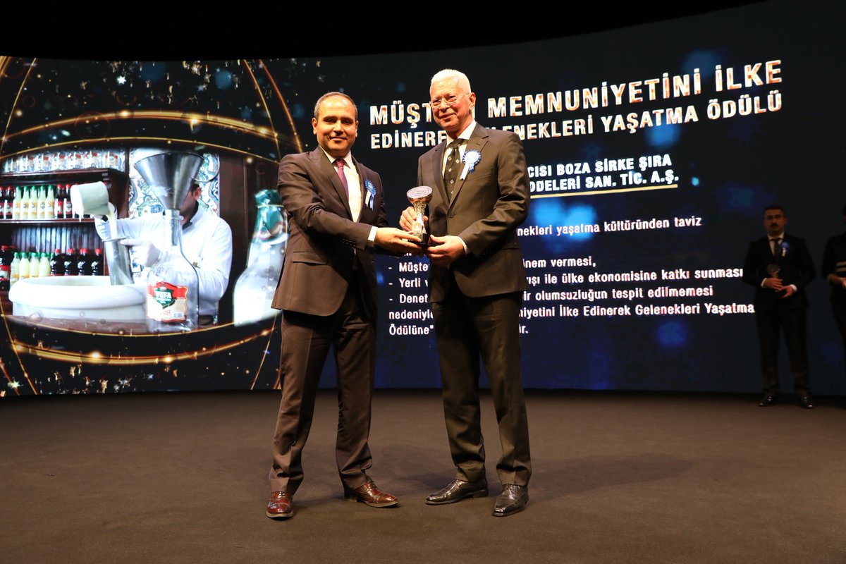 12.İstanbul Tüketici Ödülleri kapsamında Seçici Kurul tarafından Müşteri Memnuniyetini İlke Edinerek Gelenekleri Yaşatma Ödülü’ne layık görülen Vefa Bozacısı firmasını tebrik ediyor, başarılar diliyoruz. tuketiciodulleri.istanbul #tüketiciödülleri <a href="/istanbulbld/">İstanbul Büyükşehir Belediyesi</a> <a href="/ibbzabita/">İstanbul Büyükşehir Zabıta</a>