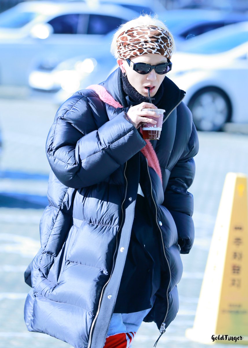 커피는 역시 아이스 아메리카노.스웩~~~~
<a href="/official_mino_/">official_mino_</a> 
#WINNER  #위너 #송민호 #MINO #미노