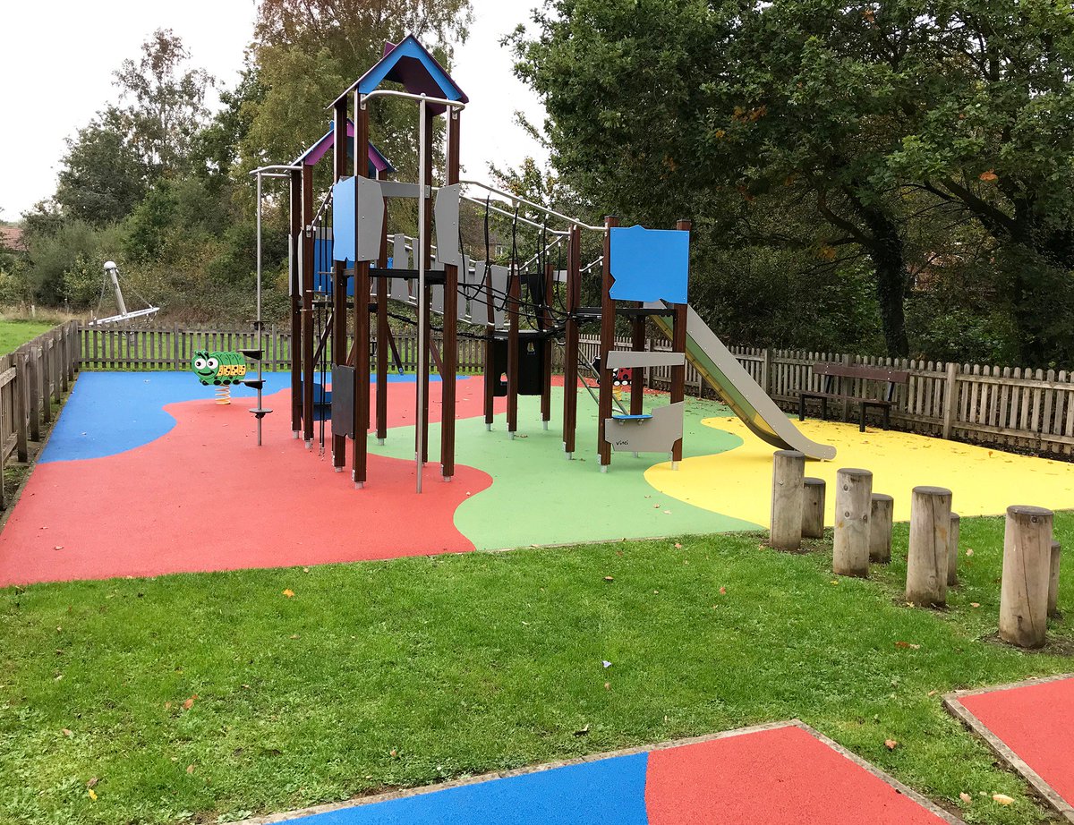 abacuspgltd's tweet photo. Wonderful new wet pour surfacing completed around new and existing play units. A fantastic way to update your existing playground! #wetpour #playsurfacing #rubbersurfacing #playground #rainbow #colour https://t.co/DP3T3WjCGo