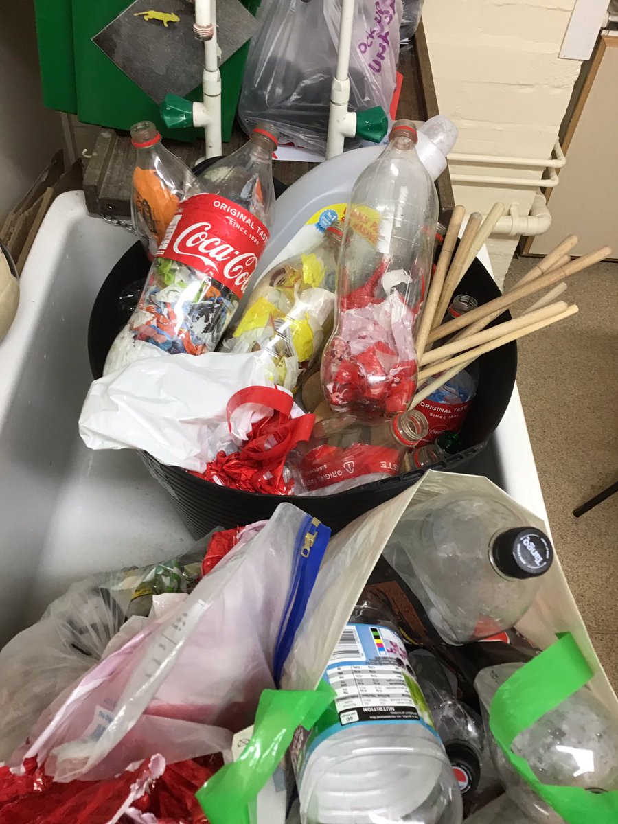 ClaphamTerrace1's tweet photo. Polli-activists and the Bo club have been making ecobricks. #oneworldlink #ecobricks https://t.co/6MlUOxn0lp