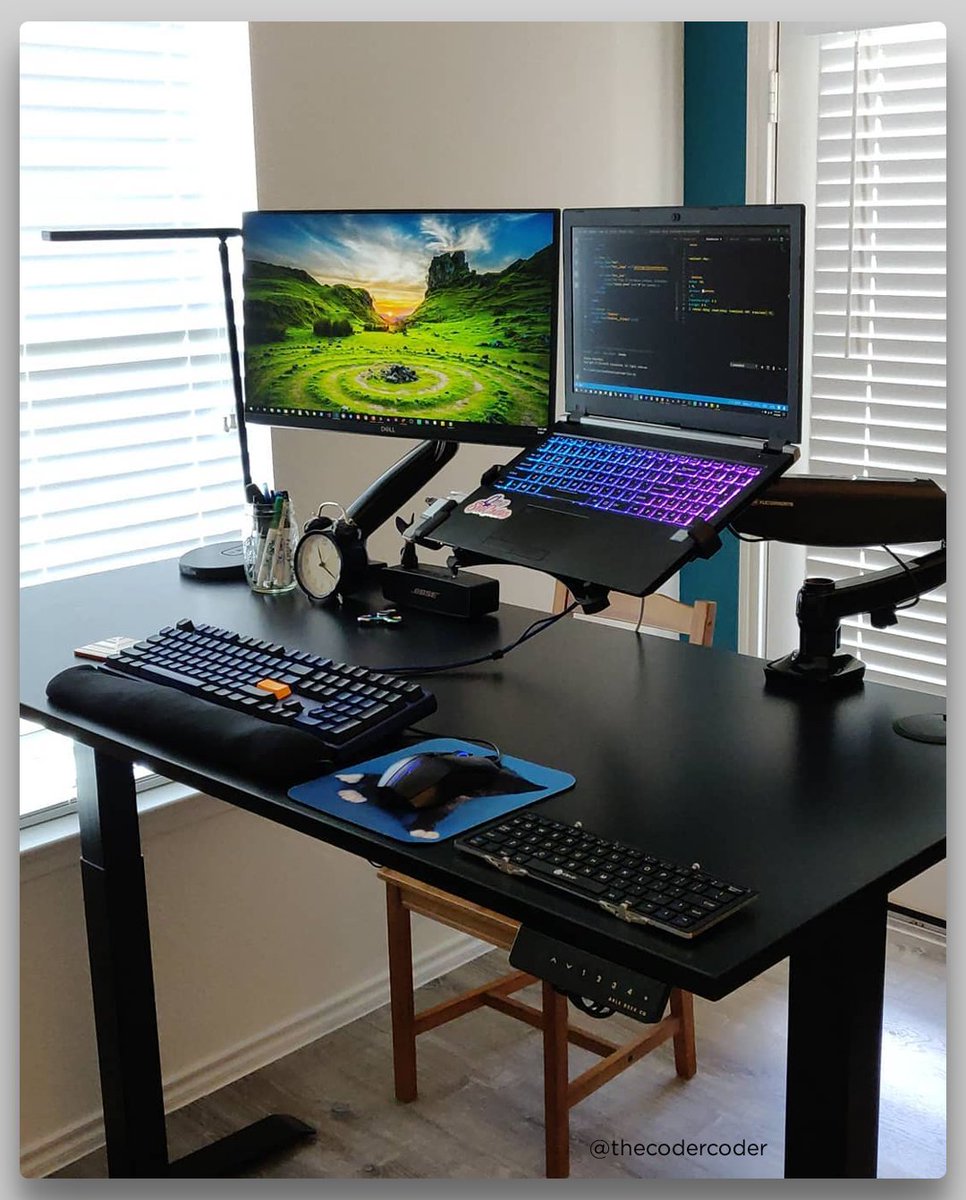 compsci_stuff's tweet image. Great setup by @thecodercoder 👍
#coding #techlifestyle #workfromhome #workfromanywhere #dev #webdeveloper #programmer #worldcode #developerlife #coder #workspace #developer #workhardanywhere #laptoplifestyle #data #code #learntocode #remotelife #laptop