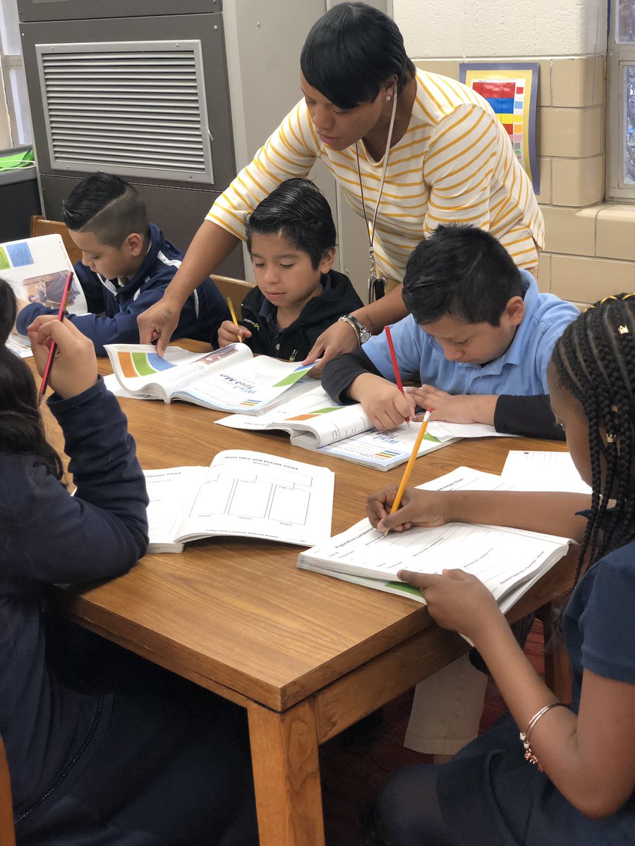 DonnaJatan's tweet image. March Madness! Strategic, data-driven literacy instruction. We’re all on board at @OakcliffES3151! @DekalbEla #litlearning