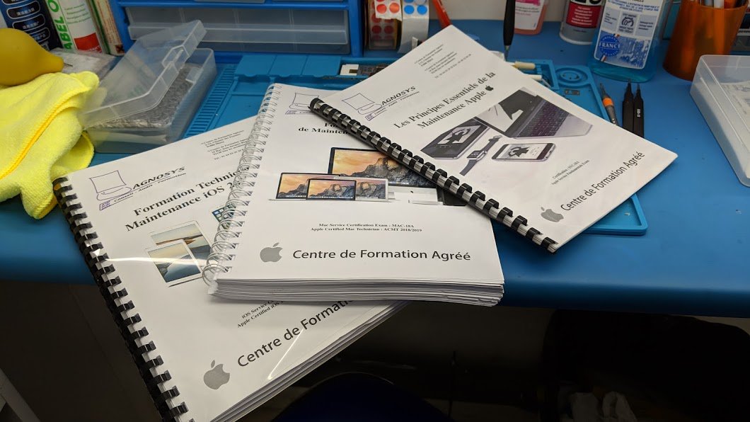 RepairCenter92's tweet photo. Chez Repair Center on prend nos réparations très au sérieux !
On s'assit pas sur nos acquis et on n'hésite pas à retourner sur les bancs de la formation 
#Apple #AppleCertification #Réparation #Onrepareetcarepart #smartphone #PC #consolegaming #Macbook
https://t.co/05SCXODIA1
#RT https://t.co/VzkPyVvDjv