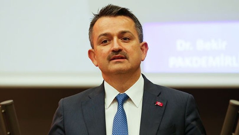 solhaberportalY's tweet photo. Uluslararası patates tekelinde yönetici olduğu ortaya çıkan Tarım Bakanı'ndan savunma: Çoluğun çocuğun rızkı için...
https://t.co/NKp0c2odmP https://t.co/85EHpfbwY4