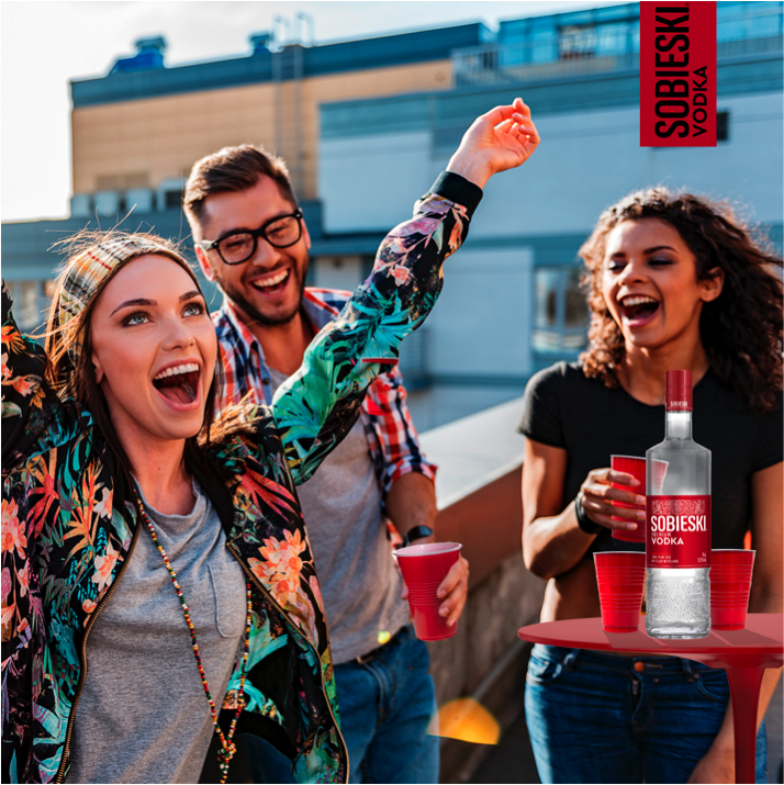 SobieskiES's tweet photo. #Terraceo 😎: dícese del acto de drisfrutar de las terrazas elevado a la máxima potencia. Es decir, con vodka Sobieski.

#Sobieski #Vodka #VodkaSobieski #Disfrutar #maximapotencia #terrazas https://t.co/NReqJsrKjI