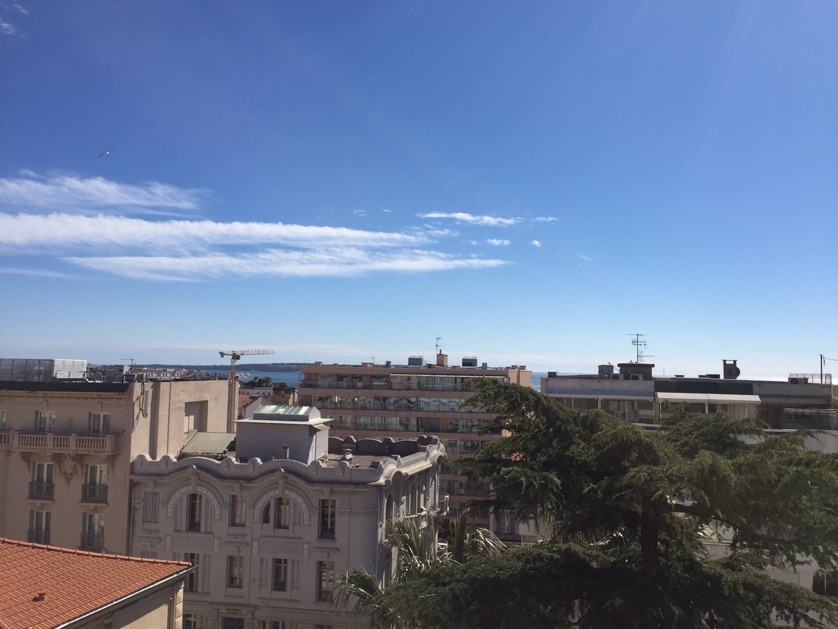 ToughGuideMIPIM's tweet photo. Brilliant view at the @PriceandMyers networking event #passthesunscreen #passtherosé https://t.co/wh8ScEjv9c