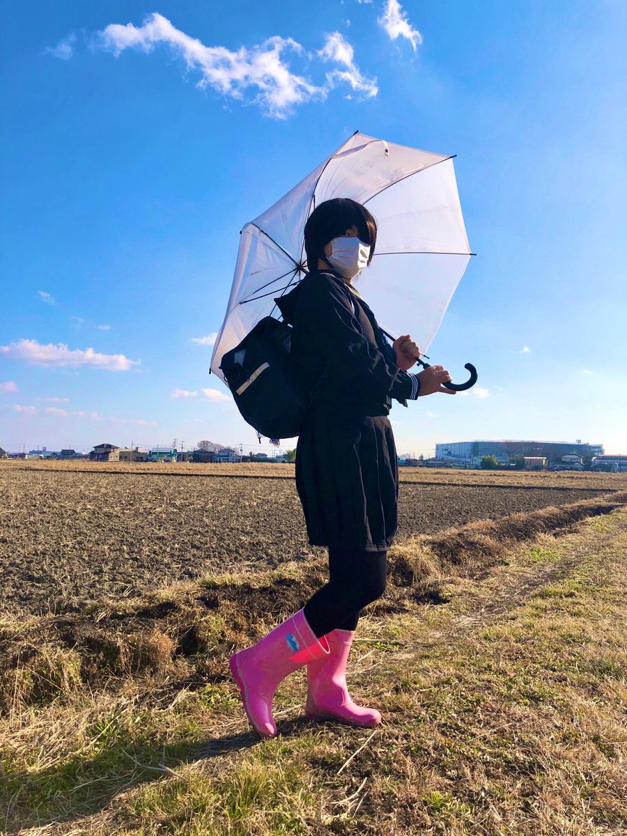 たっくん 長靴艦娘の人 A Twitter 黄色は可愛いうえによく映えるので良いですね 良ければ僕の雨天通学用もみてください ロングのレインブーツも好きですが セーラー服にこんな子供長靴を合わせるのも僕は好きです