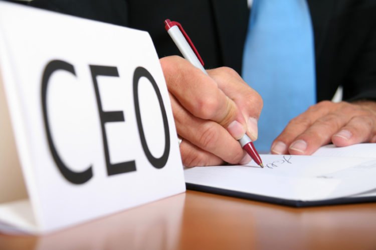 GLTV_GlobalTV's tweet photo. Top 5 highest paid ceo´s:

1. Hock Tan, Broadcom
2016 salary: $24.7 million 
2017 salary: $103.2 million 
Pay change: +318 percent

2. Leslie Moonves, CBS
2016 salary: $69.6 million 
2017 salary: $69.3 million 
Pay change: -0.3 percent

https://t.co/YPMF8G501F https://t.co/uRDEnOurKi