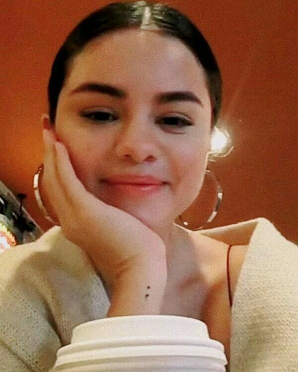 SelGVoteStats's tweet photo. STATS for #KCA: Favourite Female Voice from an Animated Movie 📊

1. @selenagomez: 26.8K (+3.3k)
2. Hailee Steinfeld: 23.8K (+2.7k)

GAP: 3k

KEEP ON VOTING! #VoteSelenaGomezAnimatedVoice

© selgvotestats https://t.co/AxGPjPzCYx