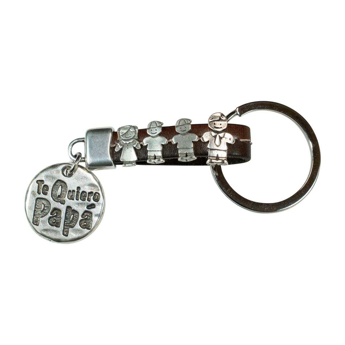 Momenttos_com's tweet photo. Últimas horas  para que lo recibas antes del  #DiadelPadre .
Llaveros personalizados con tu familia. Regalo exclusivo y original.
En nuestra tienda online  https://t.co/kERGjbs4jO https://t.co/kCbVmujiwh