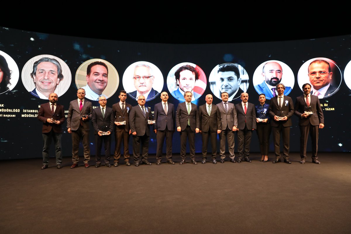 12. İstanbul Tüketici Ödüllerinin sahiplerini belirleyen birbirinden kıymetli Seçici Kurul Üyelerimize şükranlarımızı sunuyoruz. #tüketiciödülleri <a href="/ticaret/">T.C. Ticaret Bakanlığı</a> <a href="/hatunuf/">KOSTAK</a> <a href="/TCTarim/">T.C. Tarım ve Orman Bakanlığı</a> <a href="/itokurumsal/">İstanbul Ticaret Odası (İTO)</a> <a href="/rtugrulakay/">R.TUĞRUL AKAY</a> <a href="/istesob/">İstanbul Esnaf ve Sanatkarlar Odaları Birliği</a> <a href="/satyagrha/">Fatih Dinler</a>  <a href="/EmrehanInal/">Emrehan Inal</a> <a href="/istanbuledutr/">İÜ</a> <a href="/recepyetercom/">Recep Yeter</a> @sosyologismail