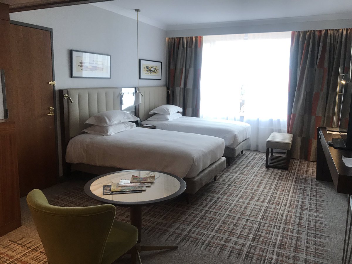 boy_elliott's tweet image. Another successful Handover in Amsterdam. 120 rooms completed 140 to go!