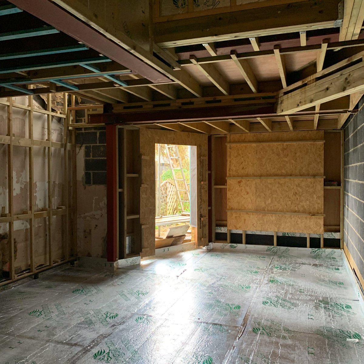 markdownsbuild's tweet image. We are extremely pleased with our continued progress at the #copperhouse we are working on in Cambridge with #wearebba. Here is a great picture of us getting ready to pour the floor screed
#architecture #architect #extension #renovation