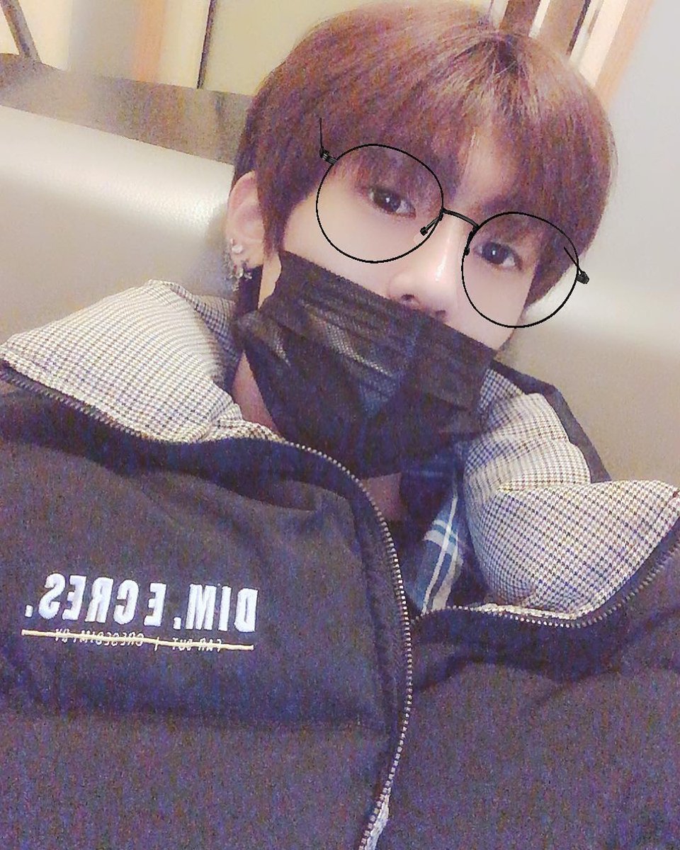 leehakminph's tweet photo. [PIC]
190313 Hakmin (trcng_official) Instagram update
#HAKMIN #학민 #TRCNG #티알씨엔지

"#TRCNG #HAKMIN (feat.Jisung)
I am going to show off my new glasses...😎
You... What.. What is that...? Two pairs of glasses???????🤭"

Trans by: @sfangirl9 x @TRCNGph 

🍒 https://t.co/is030YM7tl