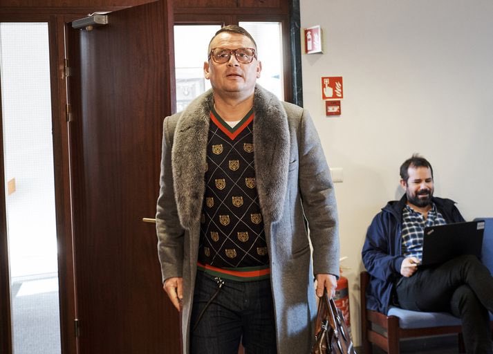 Ég er kannski engin tískulögga, en þarf þessi ekki einhvern stílista?